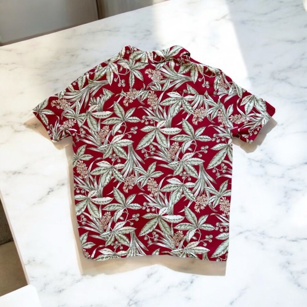 Red Hawaiian Shirt. - Picture 2 of 4